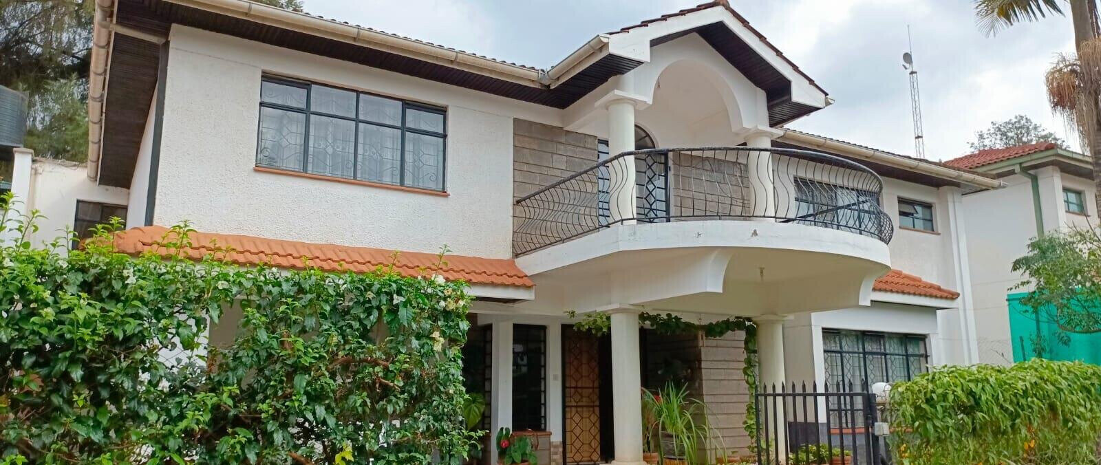Vastu-Designed 4-Ensuite Townhouse with DSQ - Westlands