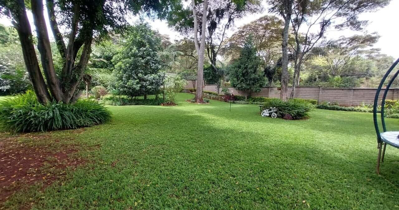 5-Bedroom Villa with Private Garden & DSQ – Karen