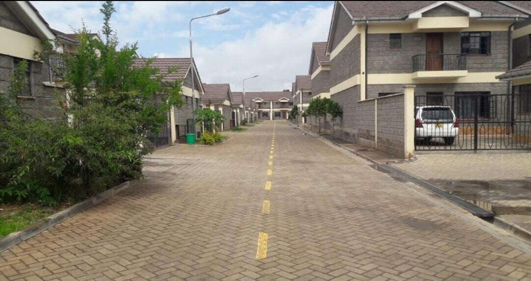 4BR Master Ensuite Mansionette with DSQ & Rental Income - Syokimau