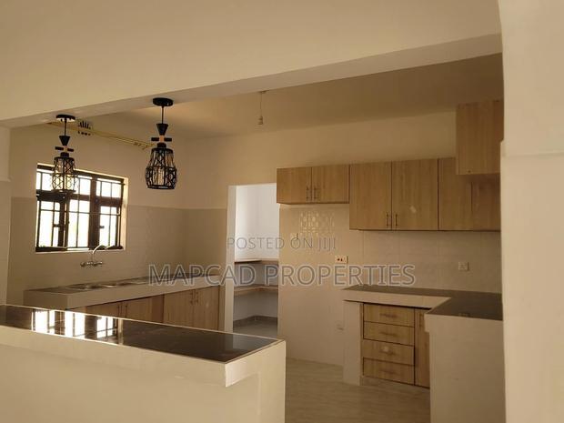 3bdrm Bungalow in Thorngrove, Kitengela for sale