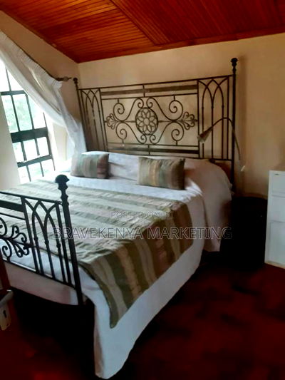 5bdrm Mansion in Mimosa, Runda for sale - Image 15
