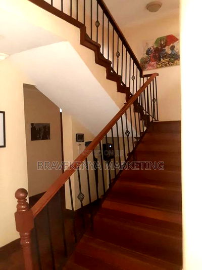 5bdrm Mansion in Mimosa, Runda for sale - Image 5