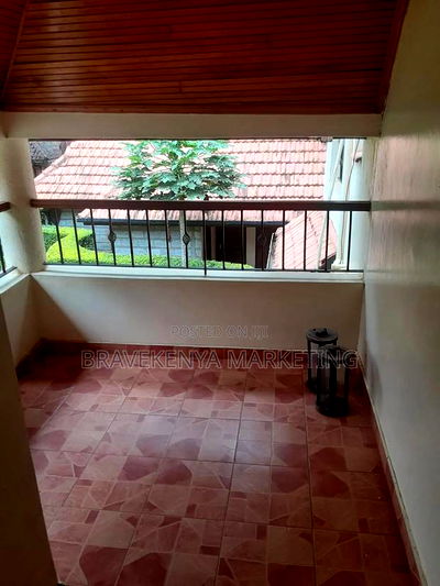 5bdrm Mansion in Mimosa, Runda for sale - Image 10