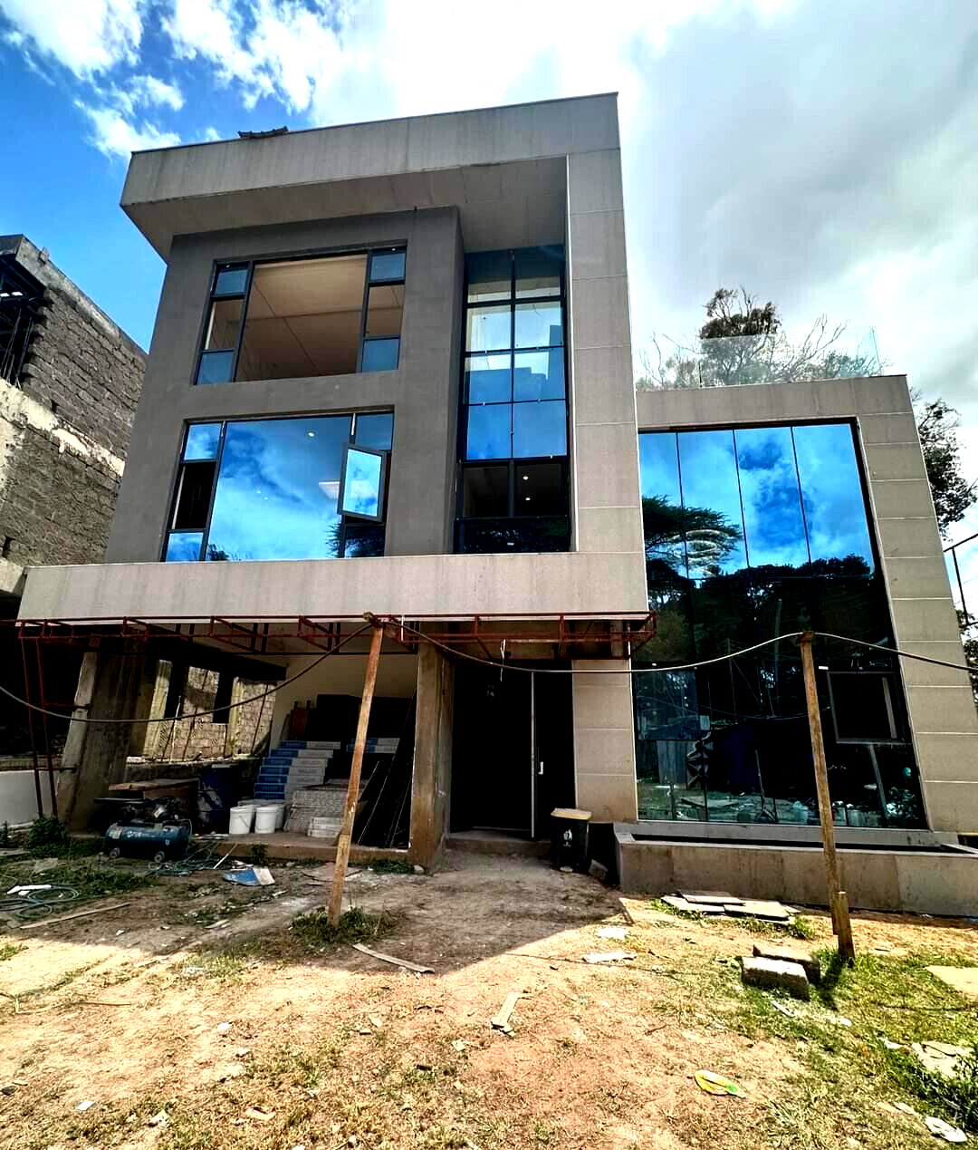 5-Ensuite Townhouse with Home Automation & Fitness - Lavington