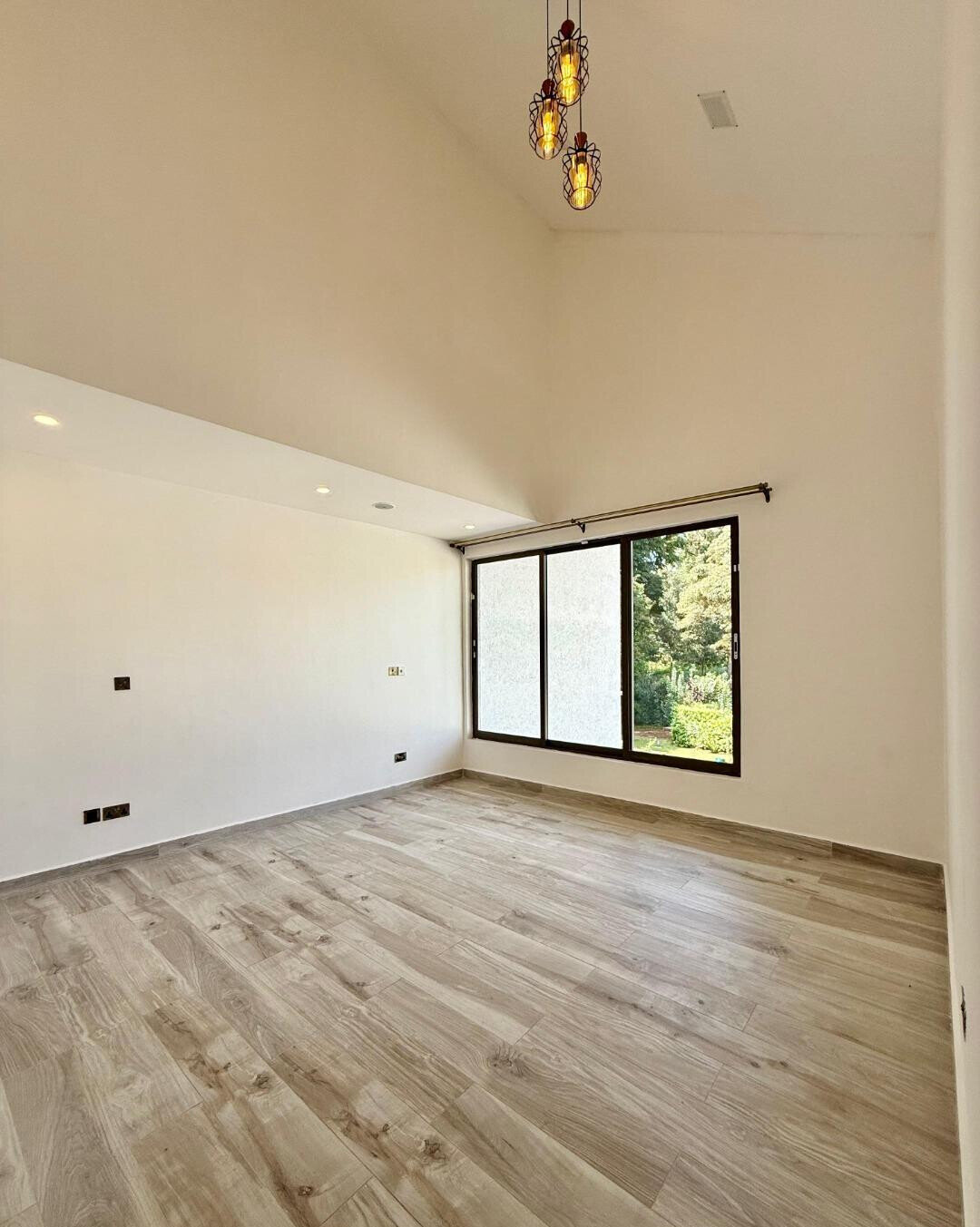 Triple-Height Entrance Townhouse with Pool & Study – Karen