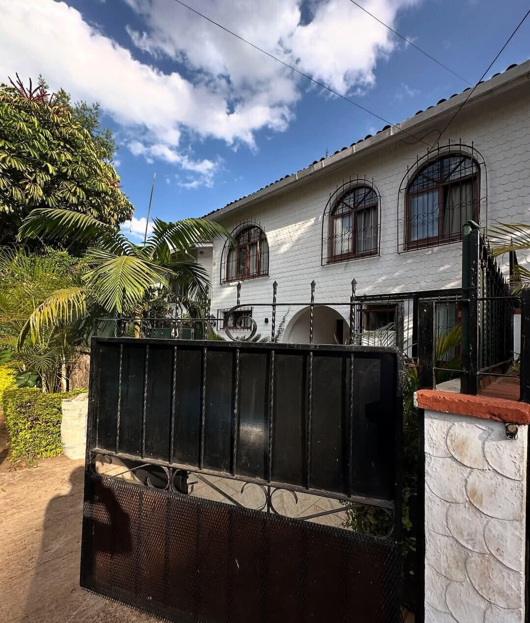 Newly Refurbished 4BR Maisonette with DSQ & Study - Kileleshwa