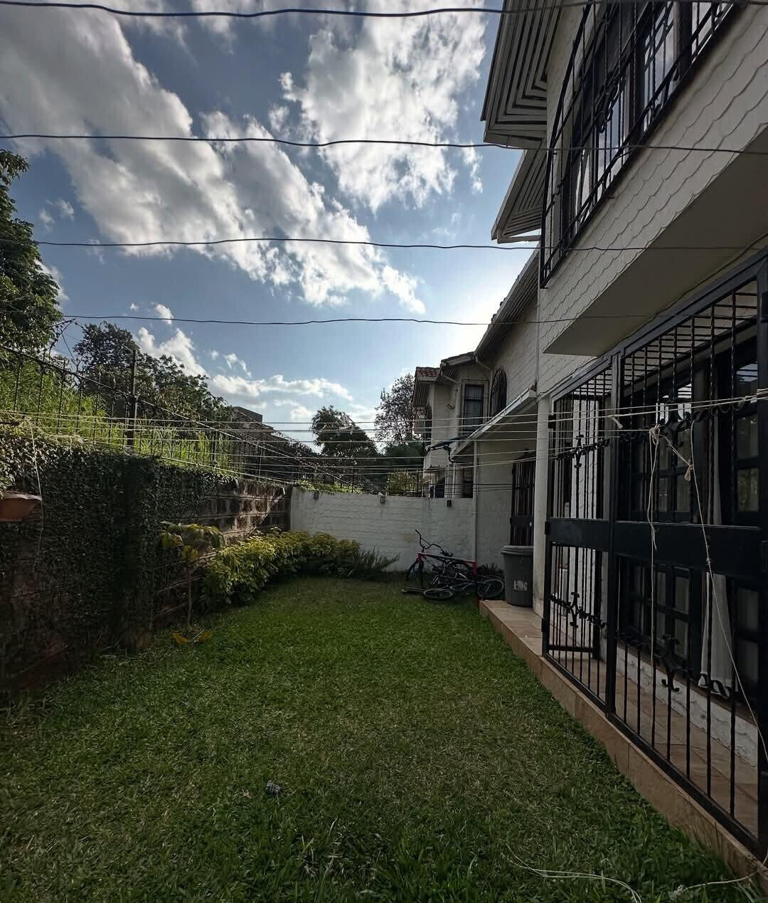 Newly Refurbished 4BR Maisonette with DSQ & Study - Kileleshwa