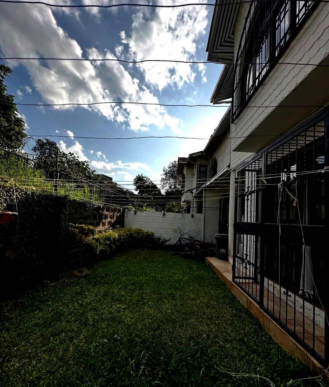 Newly Refurbished 4BR Maisonette with DSQ & Study - Kileleshwa