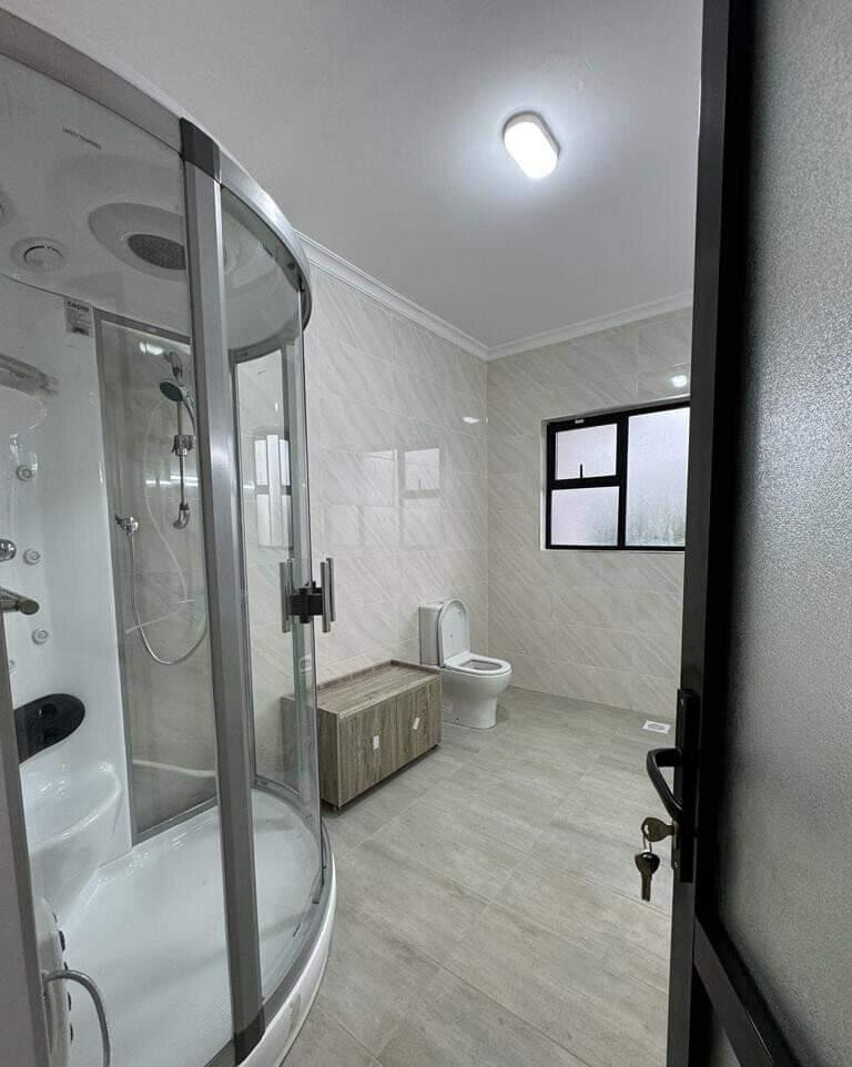 6BR All-Ensuite Townhouse on Half-Acre with Servants' Quarters - Kiambu Road