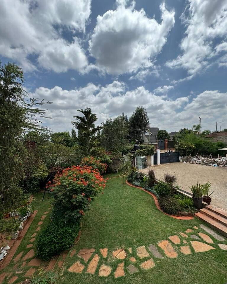 6BR All-Ensuite Townhouse on Half-Acre with Servants' Quarters - Kiambu Road