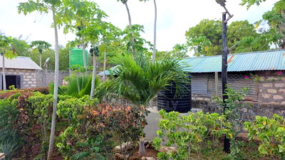 Furnished 3bdrm Bungalow in Kituoni, Tezo for sale - Image 2