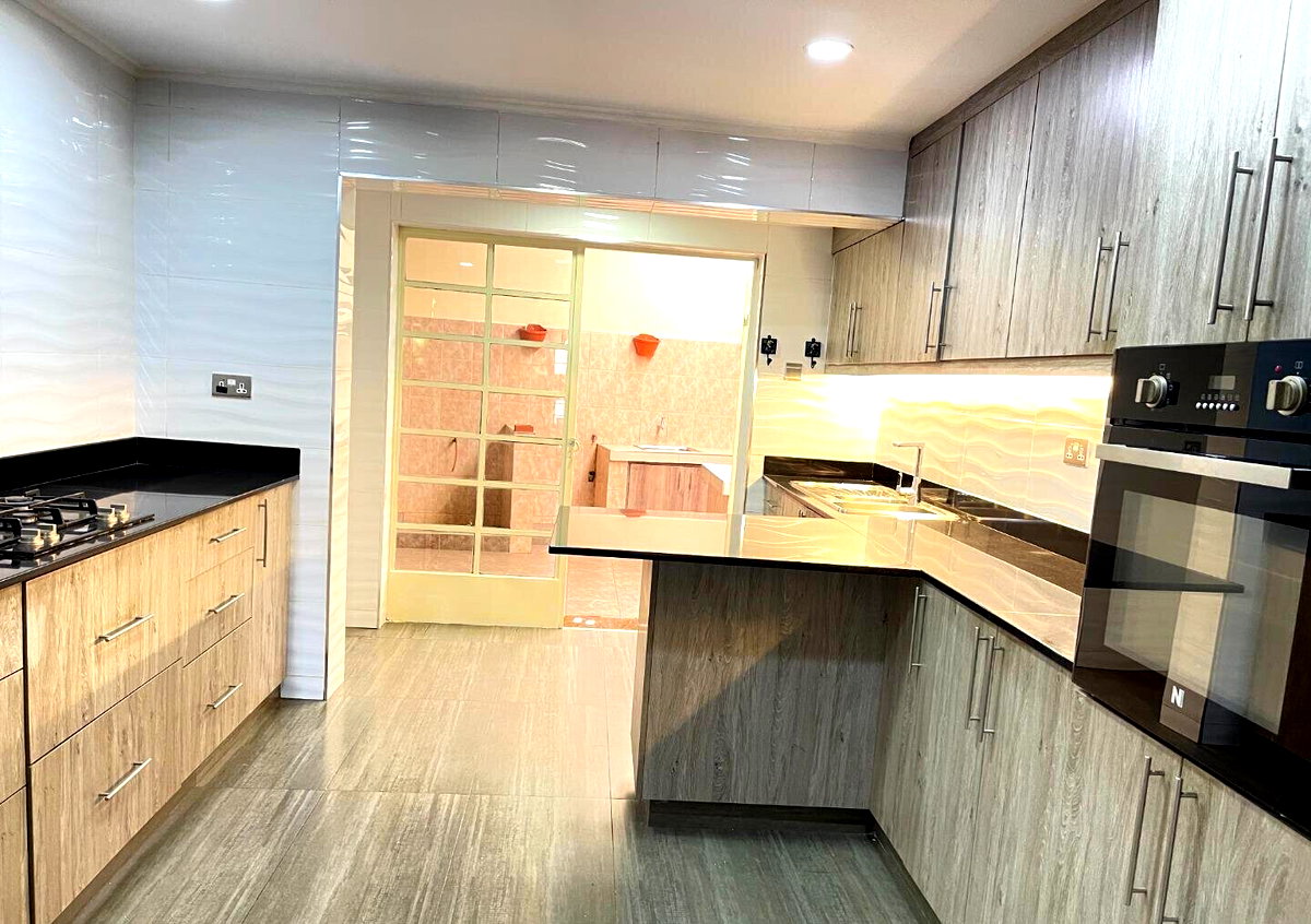 Fully Renovated 4BR Maisonette with Office & Inverter - Westlands