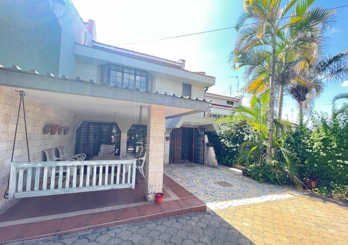 Fully Renovated 4BR Maisonette with Office & Inverter - Westlands