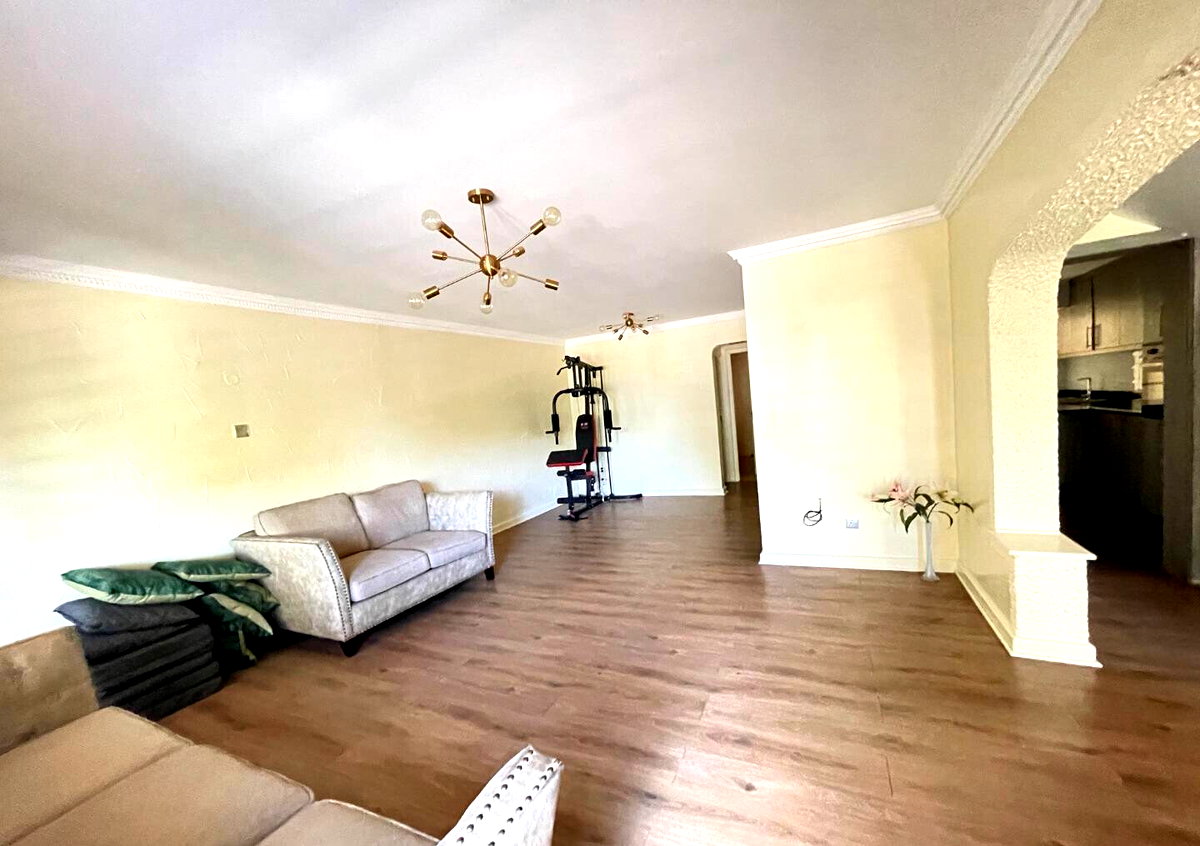 Fully Renovated 4BR Maisonette with Office & Inverter - Westlands
