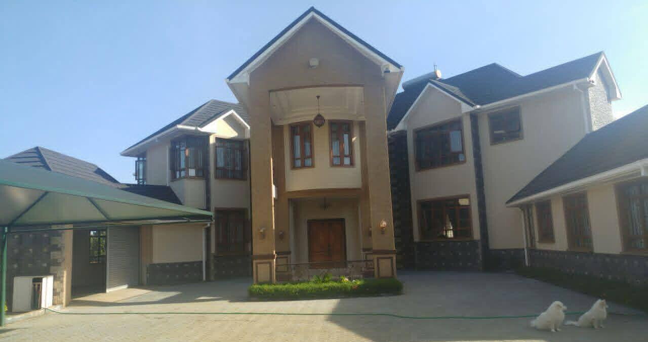 7-Ensuite Bedroom Townhouse on 3/4 Acre - Runda