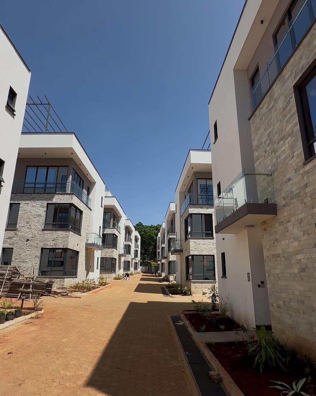 Brand New 4-Ensuite Townhouse with Staff Quarters - Lavington
