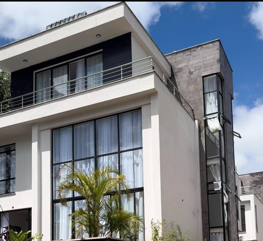 Phase Two 4BR Townhouse with Timeless Architecture - Kitisuru