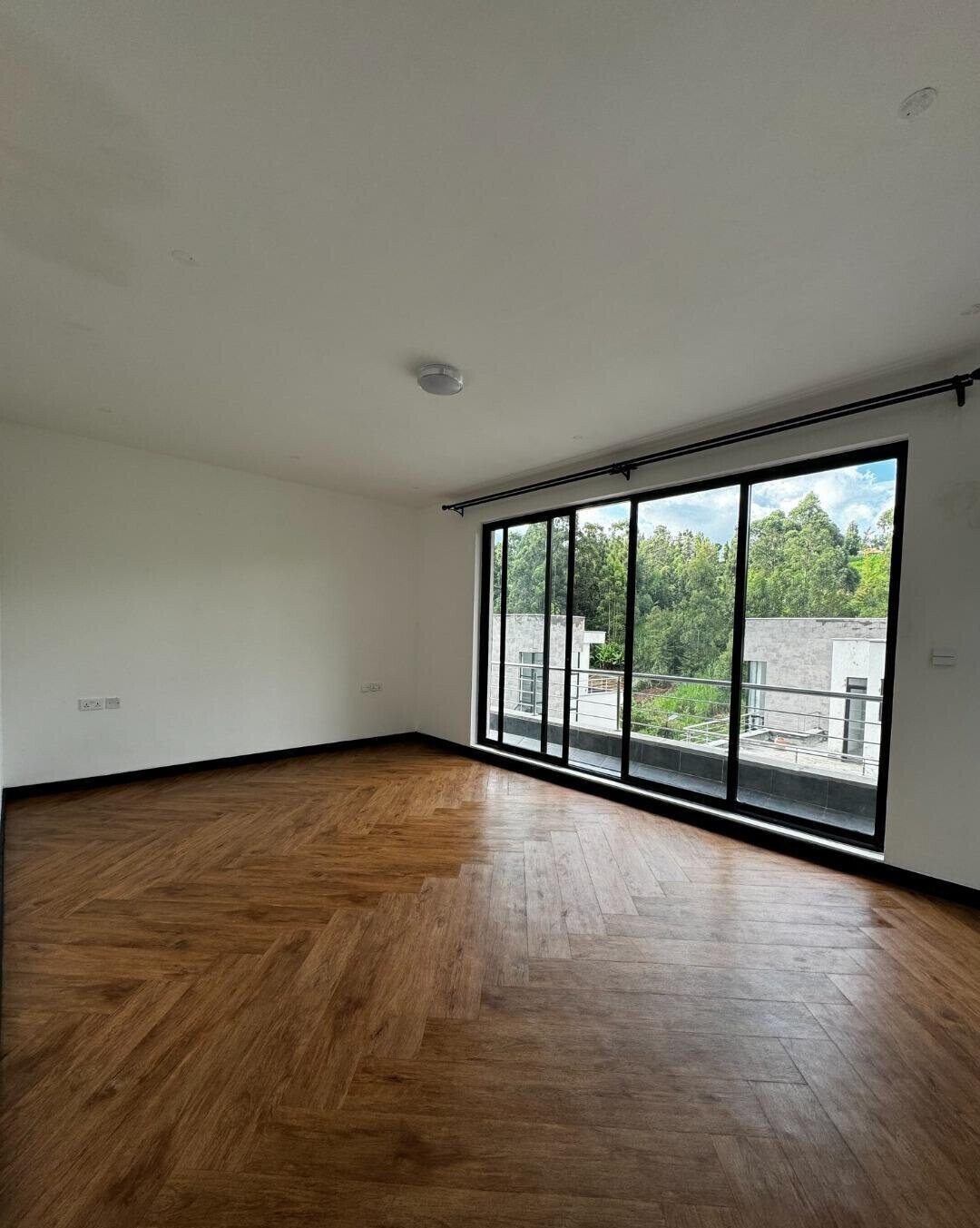 Phase Two 4BR Townhouse with Timeless Architecture - Kitisuru