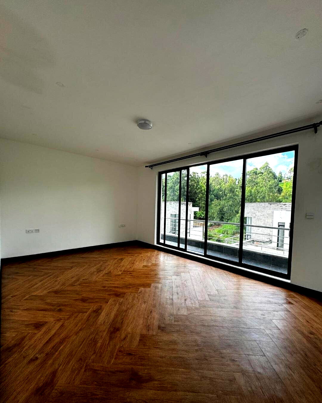 Phase Two 4BR Townhouse with Timeless Architecture - Kitisuru