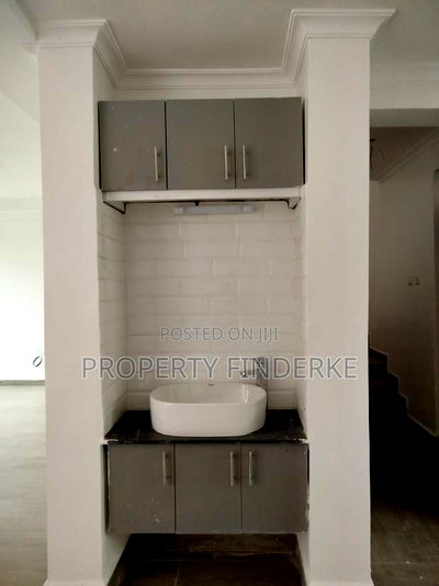 3bdrm Townhouse/Terrace in Kibiku for sale - Image 14