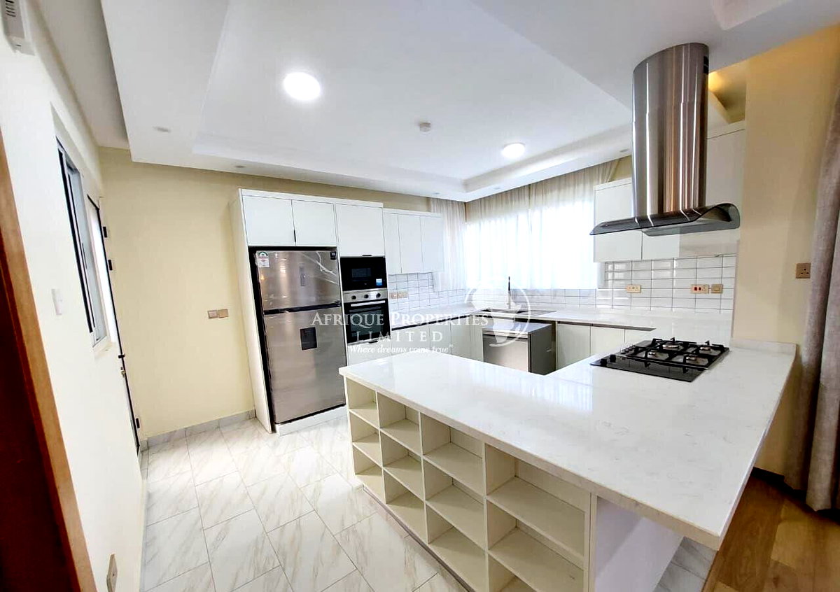 Luxury 4BR Villa in Secure Estate