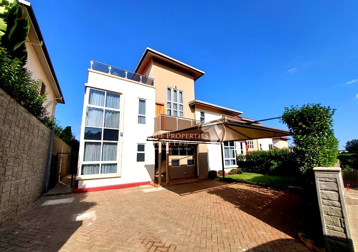 Luxury 4BR Villa in Secure Estate