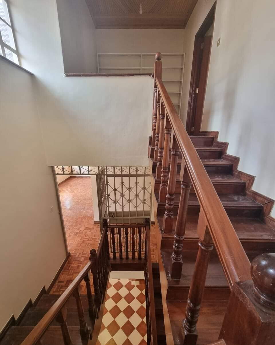 4BR All-Ensuite Townhouse with Wooden Floors & Small Garden - Kileleshwa