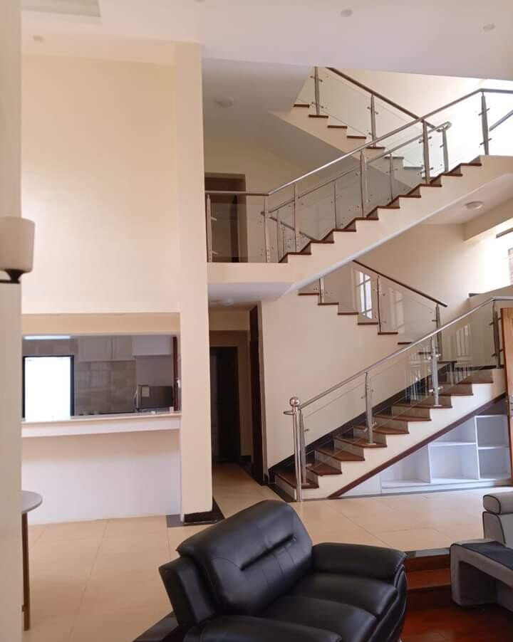 Spacious 5-Bed Townhouse on 3 Levels with Servant Quarter - Lavington
