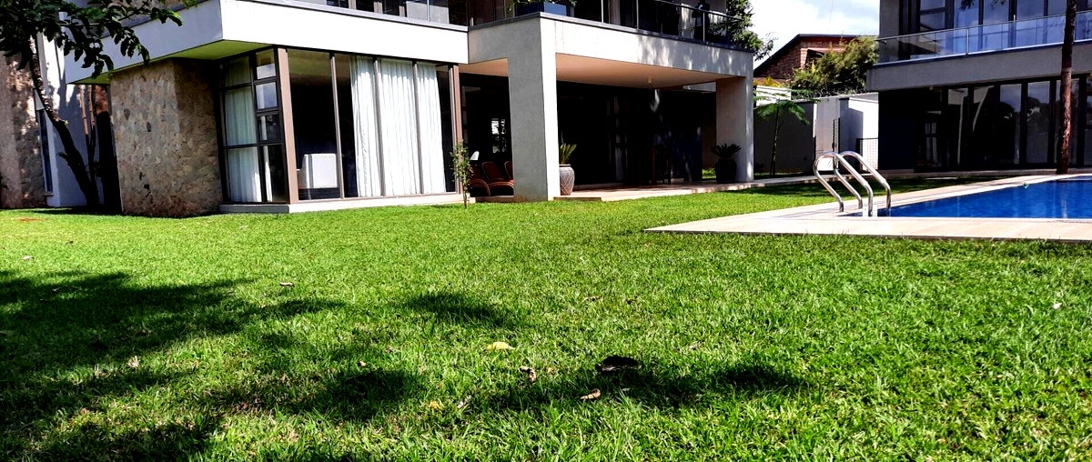 5-Ensuite Villa with Heated Pool & Sauna – Karen UN Blue Zone