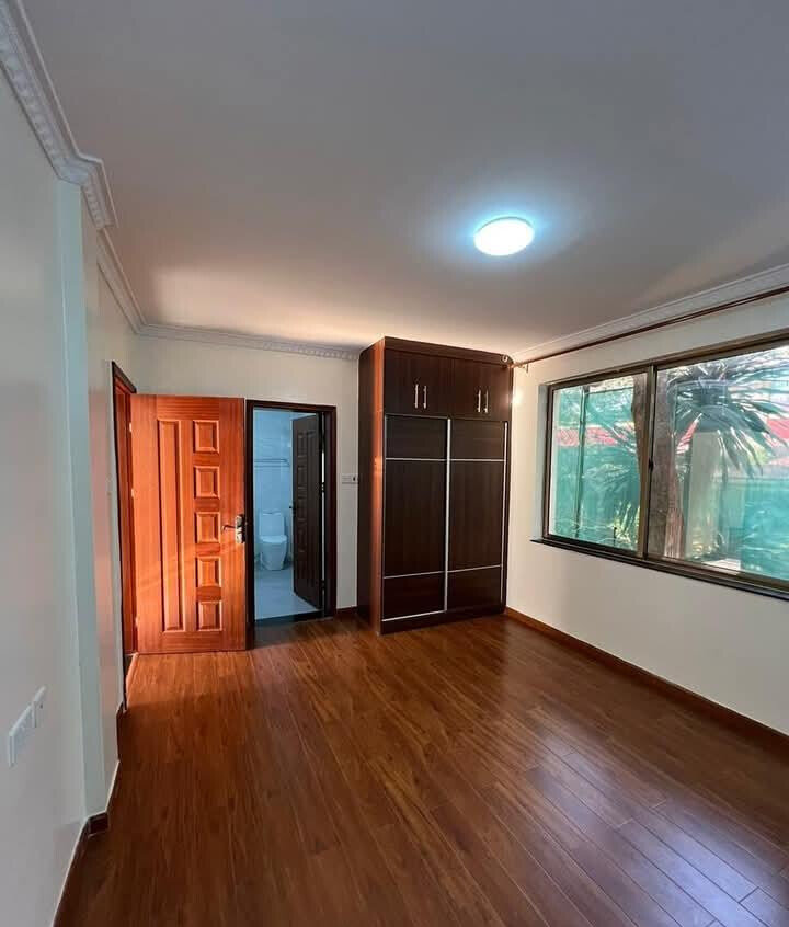 5-Ensuite Townhouse with DSQ & Pet-Friendly Gated Community - Lavington