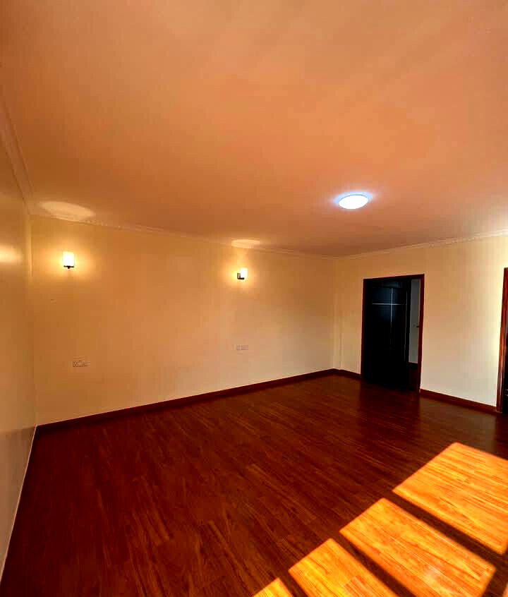 5-Ensuite Townhouse with DSQ & Pet-Friendly Gated Community - Lavington