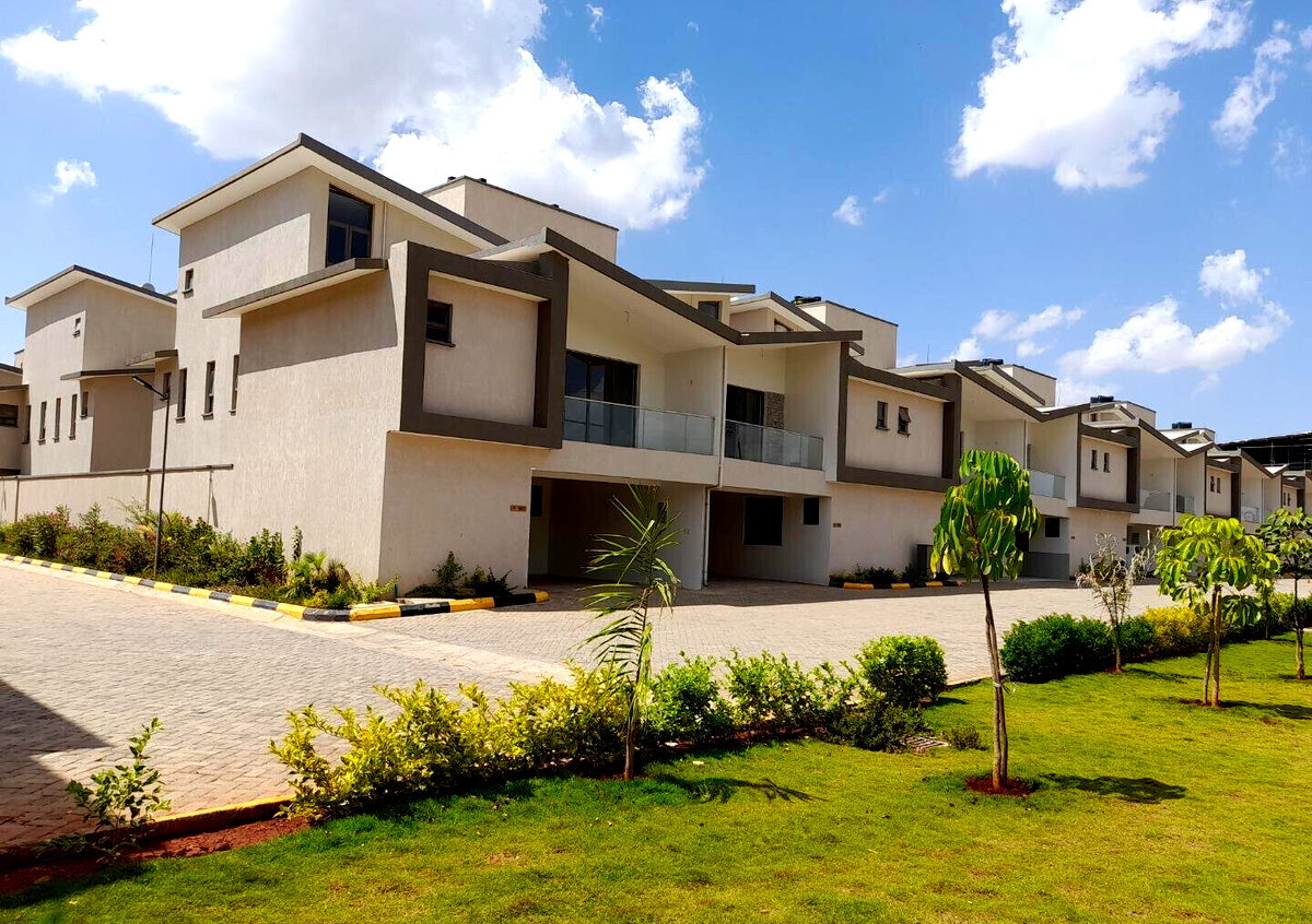 4BR All-Ensuite Townhouse with Private Garden - Syokimau Gated Community