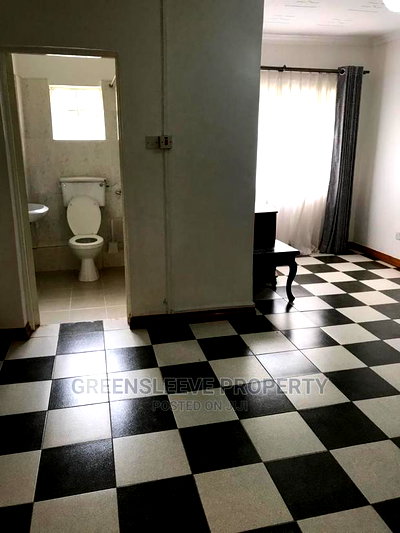 6bdrm Maisonette in Karen for rent - Image 10