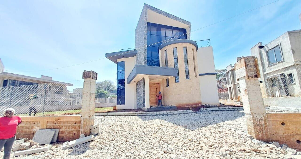 Super-Premium 4BR Villa with Clubhouse - Loresho