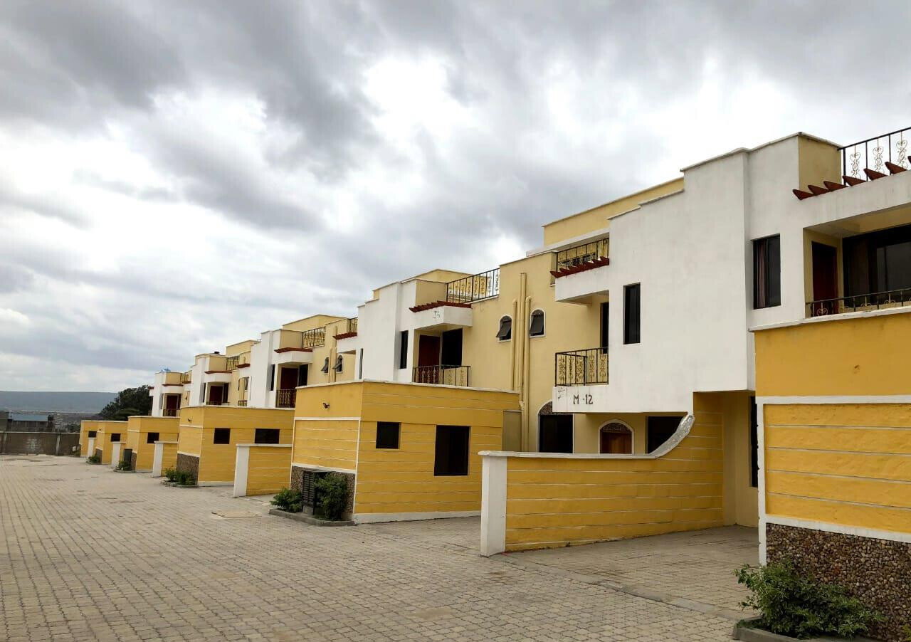 4BR Townhouse Off Mombasa Road - Mlolongo