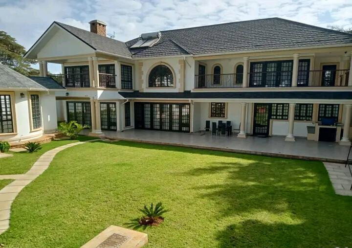 7BR Luxury Home with Garden