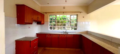 3bdrm Maisonette in Kenyatta Road for sale - Image 2