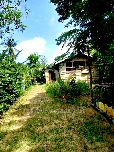 3bdrm Bungalow in Kikambala for Sale - Image 3