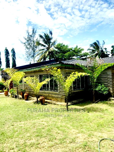 3bdrm Bungalow in Kikambala for Sale - Image 2