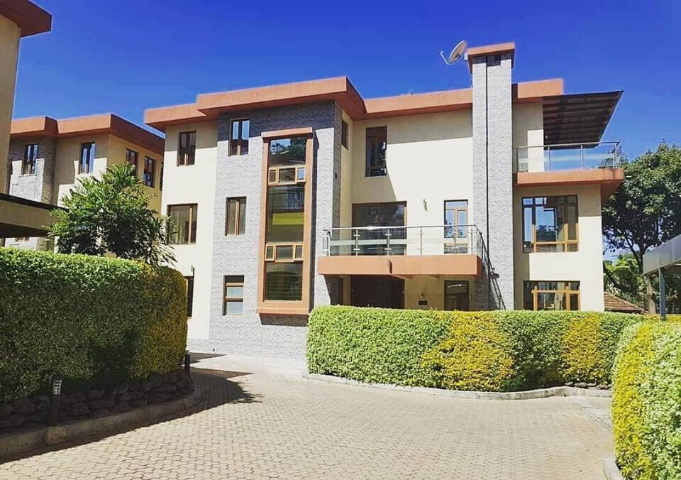 5-Ensuite Villa with Jacuzzi & Backup Generator - Lavington