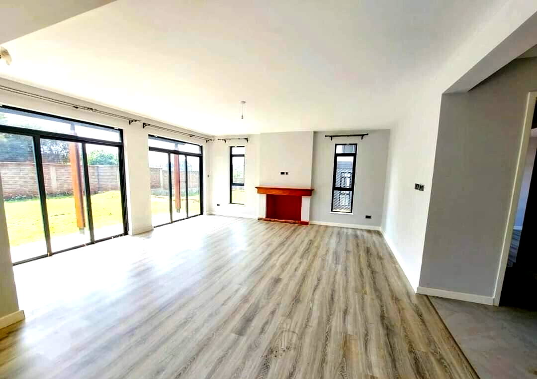4BR Townhouse with Fireplace & UN Security Approval - Runda