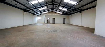 Godown to Let 4000sqftin Baba Ndogo - Image 2