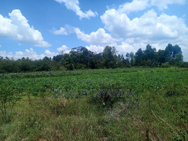 12 Acrea Touching River. Located Nanyuki via Narumoro