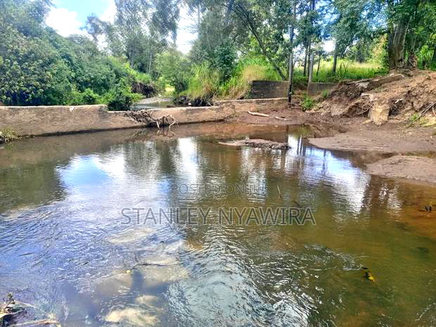 12 Acrea Touching River. Located Nanyuki via Narumoro