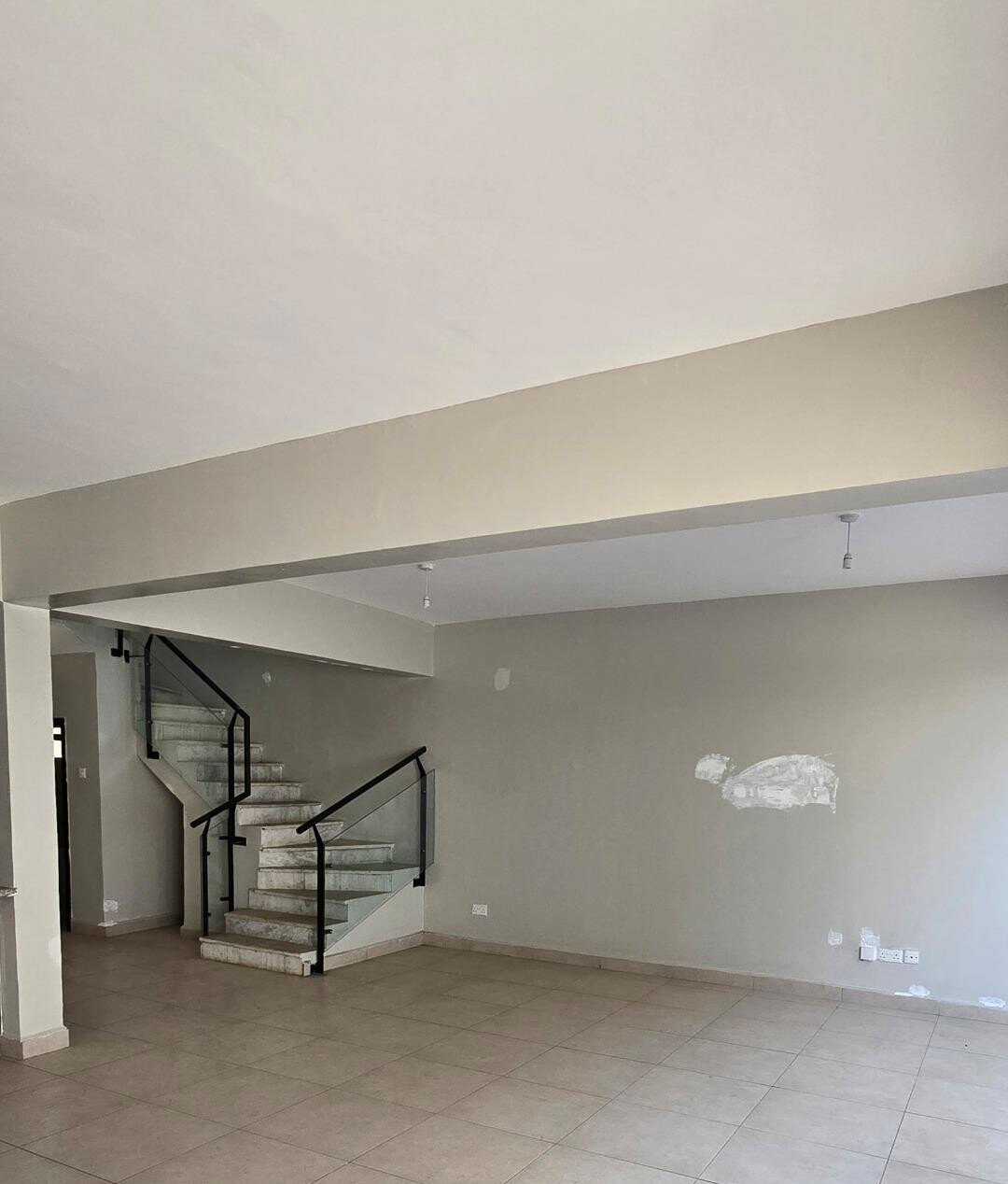 4BR Townhouse with Fireplace & Panoramic City Views - Syokimau