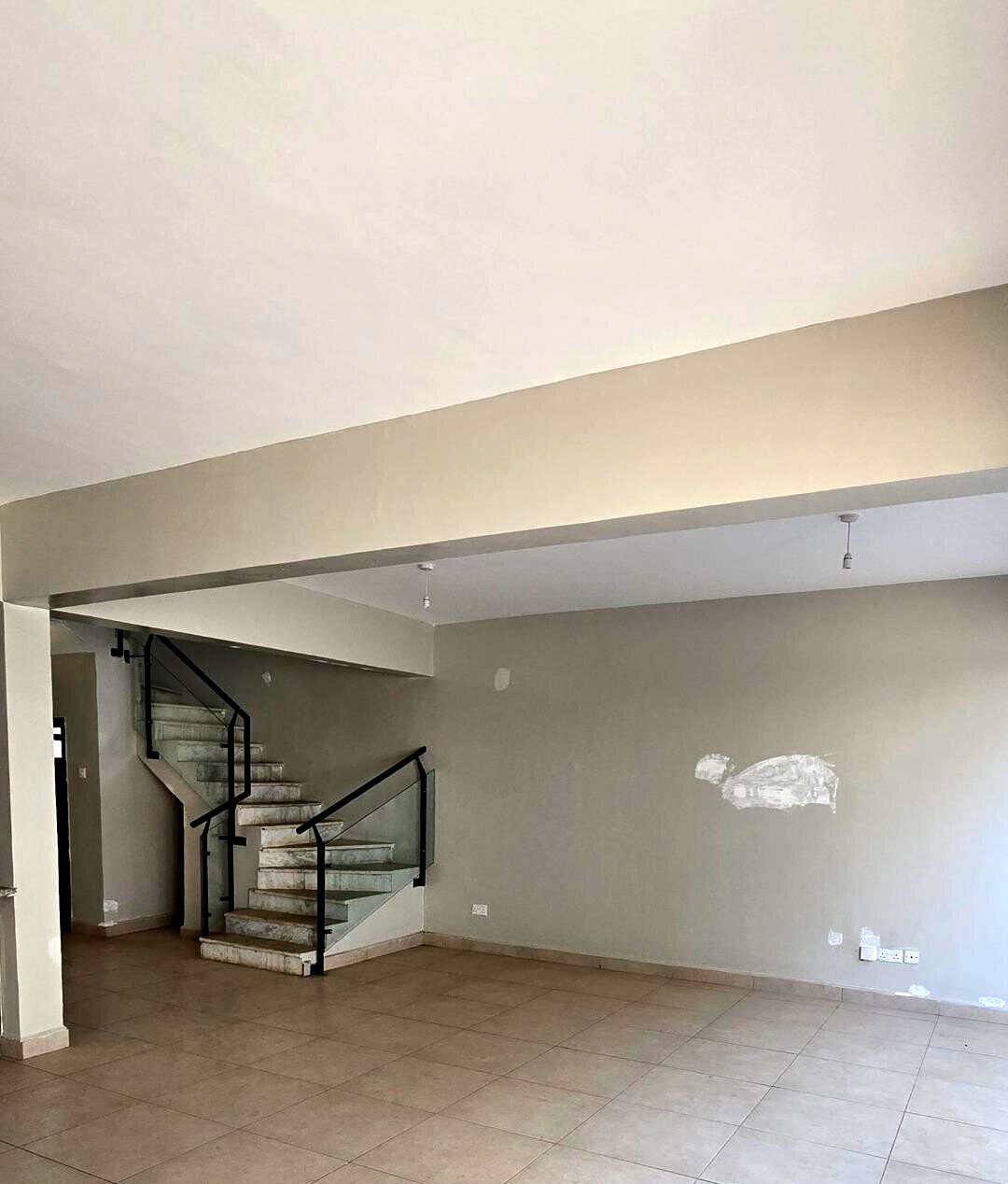 4BR Townhouse with Fireplace & Panoramic City Views - Syokimau
