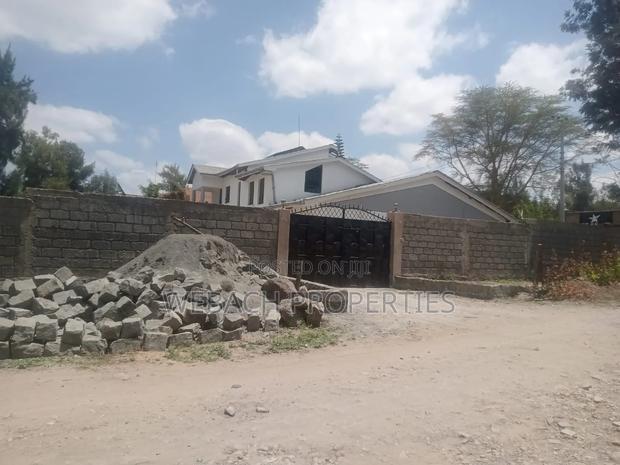 4bdrm Mansion in Senior Staff, Athi River for sale