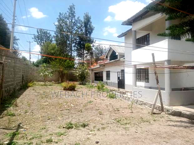 4bdrm Mansion in Senior Staff, Athi River for sale