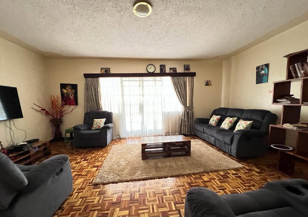 5BR Townhouse with DSQ & 10,000L Water - Kileleshwa