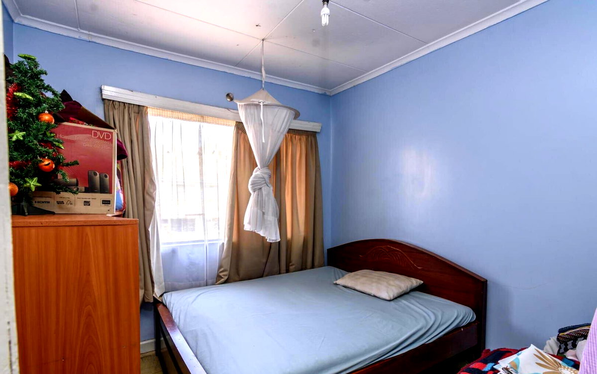 4BR Townhouse with Versatile Downstairs Room - South B
